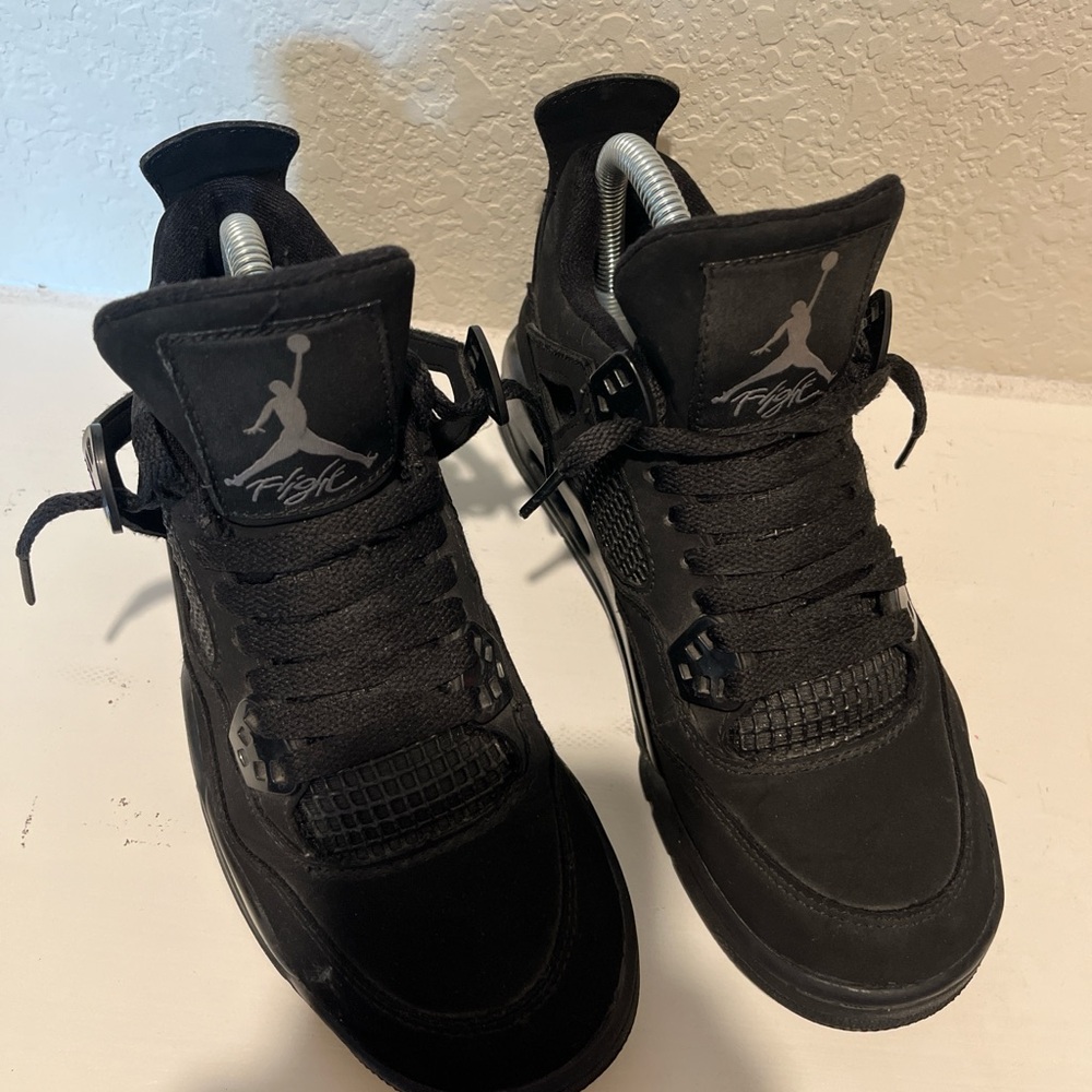 Jordan Black Sneakers - Picture 6 of 7
